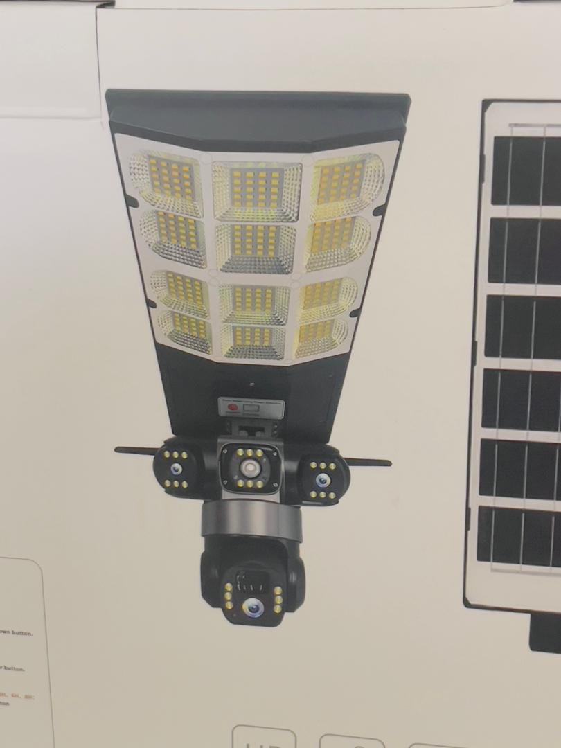 4G CCTV 4in1 Security
Camera with a Flood Light
